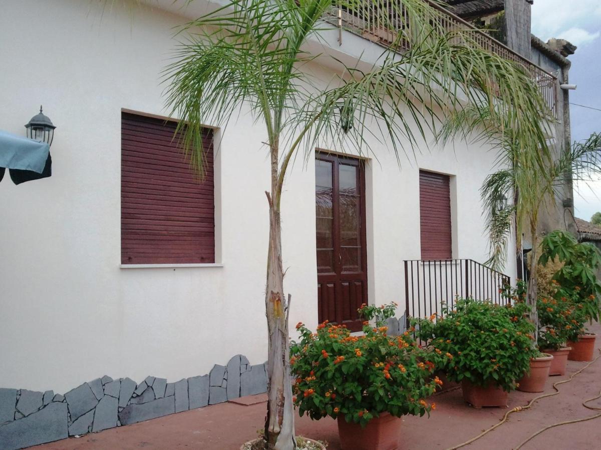 Le Grotte Bed & Breakfast Riposto Cameră foto