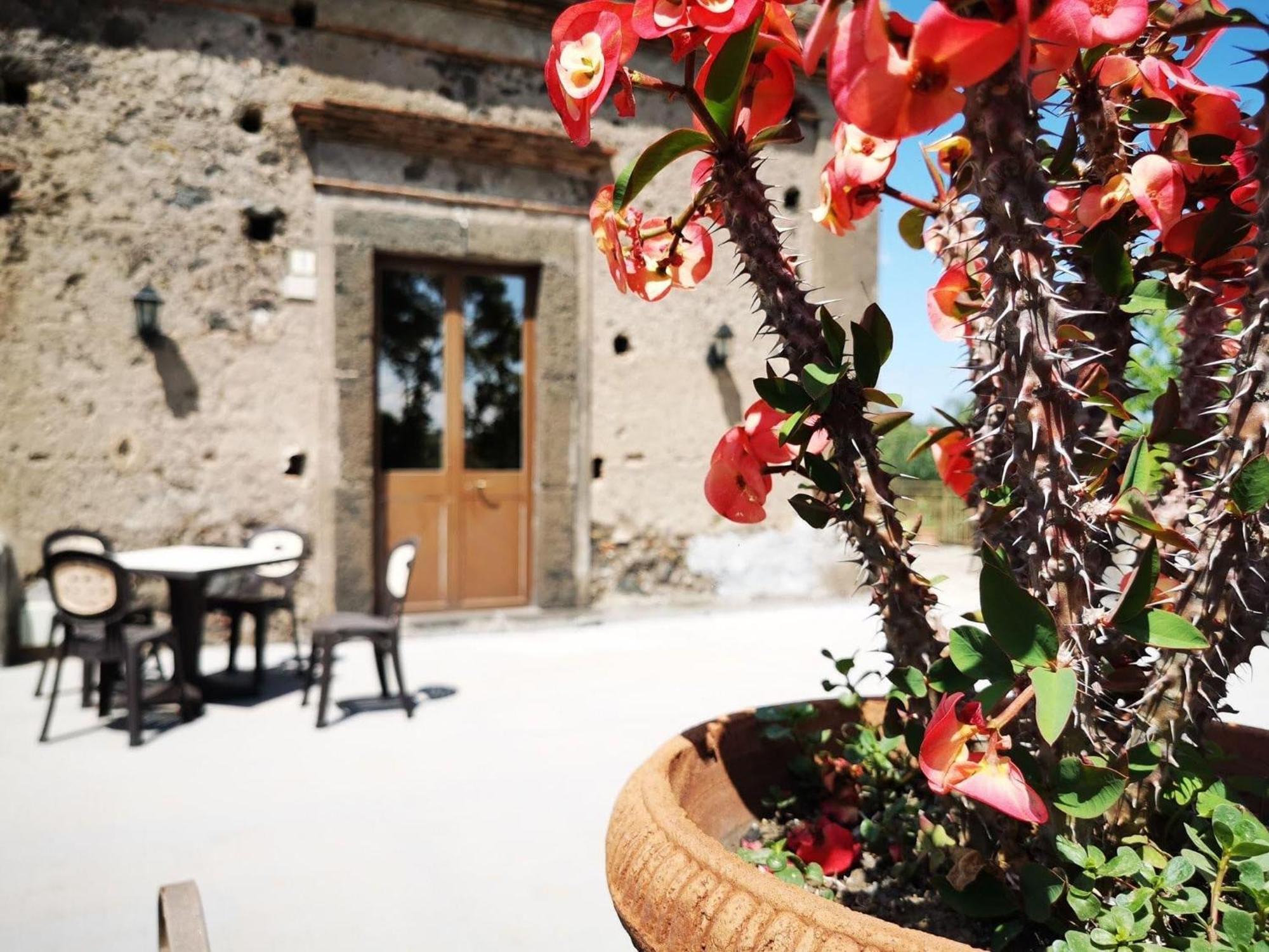 Le Grotte Bed & Breakfast Riposto Exterior foto